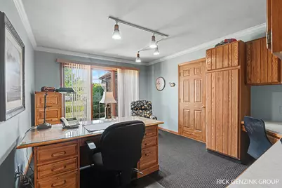 400 W 35th Street, Holland, MI 49423 - Photo 25