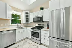 2304 Tecumseh River Rd, Lansing, MI 48906 - Photo 9