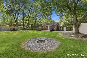 2304 Tecumseh River Rd, Lansing, MI 48906 - Photo 23