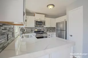 2630 Rum Creek Dr SE, Grand Rapids, MI 49508 - Photo 13