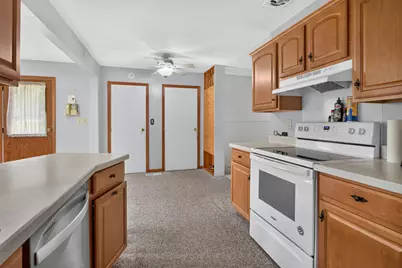3439 Acacia Boulevard, Jackson, MI 49203 - Photo 11