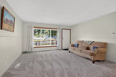 3439 Acacia Boulevard, Jackson, MI 49203 - Photo 5