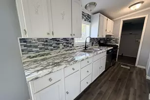 509 Spring Harbor Blvd, Springport, MI 49284 - Photo 5