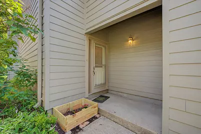 624 Watersedge Drive, Ann Arbor, MI 48105 - Photo 3