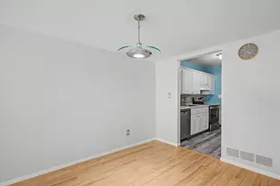 624 Watersedge Dr, Ann Arbor, MI 48105 - Photo 7