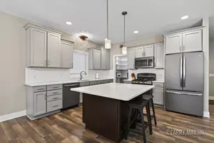 5982 Canal Ave SW, Grandville, MI 49418 - Photo 9