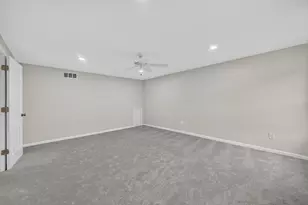 21344 E Glen Haven Cir, Northville, MI 48167 - Photo 19