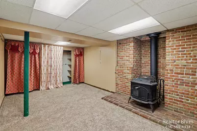 6007 Rockingham Drive, Lansing, MI 48911 - Photo 23