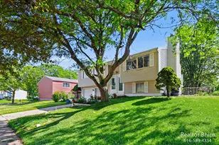 6007 Rockingham Dr, Lansing, MI 48911 - Photo 3