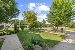 816 King Fisher St, Milan, MI 48160 - Photo 5