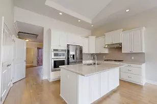 3019 N Spurway Dr, Ann Arbor, MI 48105 - Photo 3