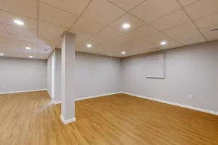 3019 N Spurway Dr, Ann Arbor, MI 48105 - Photo 31