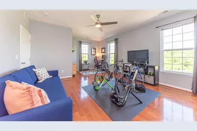1042 W Summerfield Glen Circle, Ann Arbor, MI 48103 - Photo 25