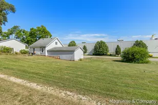 116 Washington St, Middleville, MI 49333 - Photo 3