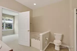 6010 Heritage Meadow Dr, Holland, MI 49423 - Photo 15