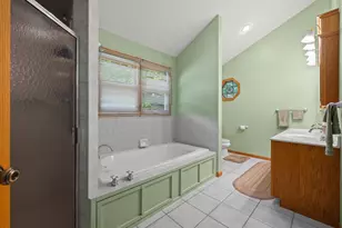 9895 Lakeview Dr, Berrien Springs, MI 49103 - Photo 35