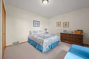 9895 Lakeview Dr, Berrien Springs, MI 49103 - Photo 37