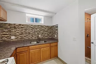 8336 Nightingale St, Dearborn Heights, MI 48127 - Photo 43