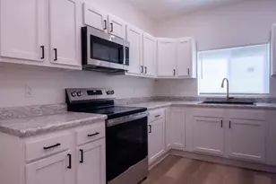 123 W Manchester St, Battle Creek, MI 49037 - Photo 15