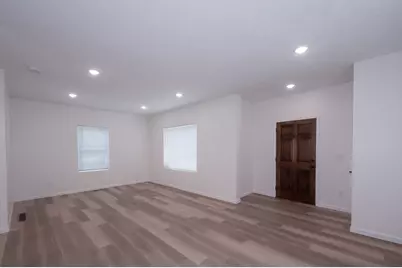 123 W Manchester Street, Battle Creek, MI 49037 - Photo 9