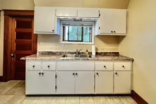 86 S Howell St, Hillsdale, MI 49242 - Photo 19