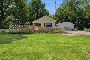 4136 Pier Rd, Benton Harbor, MI 49022 - Photo 1