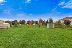 6824 Maplelawn Dr, Ypsilanti, MI 48197 - Photo 29