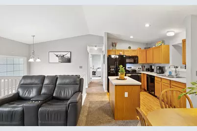 6824 Maplelawn Drive, Ypsilanti, MI 48197 - Photo 9