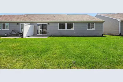 1010 W Villas Drive, Vicksburg, MI 49097 - Photo 17