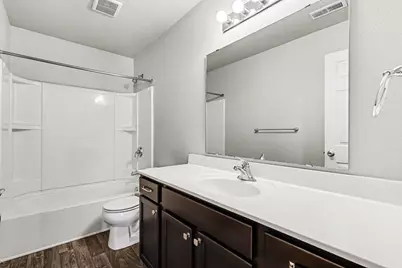 1010 W Villas Drive, Vicksburg, MI 49097 - Photo 13
