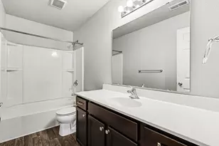 1010 W Villas Dr, Vicksburg, MI 49097 - Photo 13