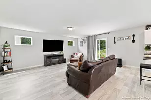 809 Hollyhock Dr, Greenville, MI 48838 - Photo 9