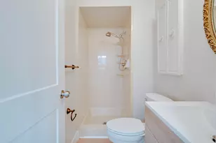 5806 Wedgewood Rd, Canton, MI 48187 - Photo 35