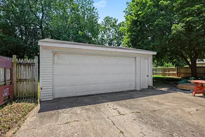 1924 Plymouth Terrace SE, Grand Rapids, MI 49506 - Photo 31