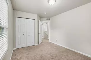 1040 Broken Ridge Dr, Lansing, MI 48917 - Photo 9