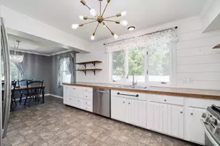 2631 Lakeshore Rd, Manistee, MI 49660 - Photo 15