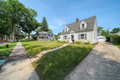 716 Woodfield Drive, Jackson, MI 49203 - Photo 3