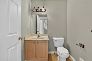 1041 Bicentennial Pkwy, Ann Arbor, MI 48108 - Photo 11