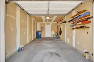 1790 Grand Ct NE, Grand Rapids, MI 49525 - Photo 33