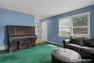 2440 Saratoga Dr NE, Grand Rapids, MI 49525 - Photo 21