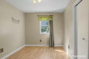 2440 Saratoga Dr NE, Grand Rapids, MI 49525 - Photo 17