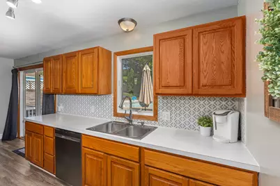 1001 Coventry Drive NW, Grand Rapids, MI 49544 - Photo 3
