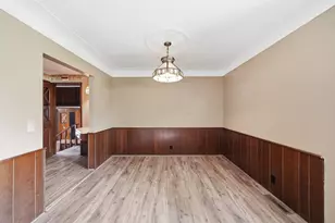 5445 Sharon Dr, Jackson, MI 49203 - Photo 5