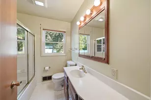 5445 Sharon Dr, Jackson, MI 49203 - Photo 23