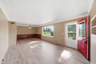 5445 Sharon Dr, Jackson, MI 49203 - Photo 3