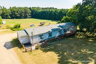 8456 Centerline Rd, Saranac, MI 48881 - Photo 5