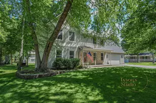 275 Jacaranda Dr, Battle Creek, MI 49015 - Photo 1