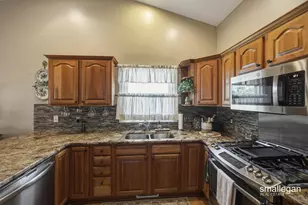 1017 Sunset Hills Ct NW, Grand Rapids, MI 49534 - Photo 9