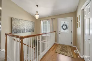 1017 Sunset Hills Ct NW, Grand Rapids, MI 49534 - Photo 3