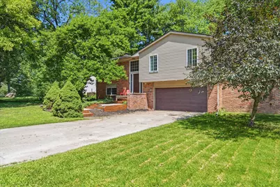 7737 Collingwood Drive, Brighton, MI 48114 - Photo 3